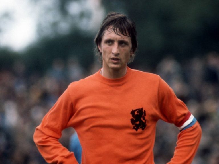 Johan Cruyff: Filsuf Lapangan Hijau Yang Temukan Seni Tiki-Taka