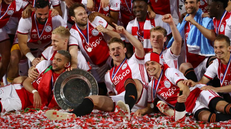 Berita Bola Hari Ini 16 Mei 2019: De Ligt Tolak Salam Perpisahan, Ajax Juara Eredivisie, Lacazete Muncul Di Situs Barcelona, Presiden Atletico Kecewa Dengan Griezmann,